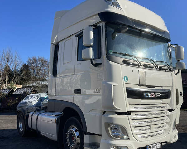 Білий Даф XF 106, об'ємом двигуна 12.9 л та пробігом 834 тис. км за 25600 $, фото 1 на Automoto.ua