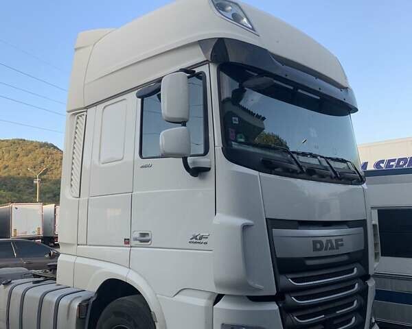 Белый Даф XF 106, объемом двигателя 12.9 л и пробегом 673 тыс. км за 23000 $, фото 1 на Automoto.ua