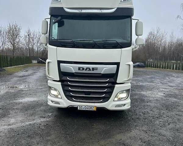 Білий Даф XF 106, об'ємом двигуна 13 л та пробігом 813 тис. км за 32499 $, фото 1 на Automoto.ua