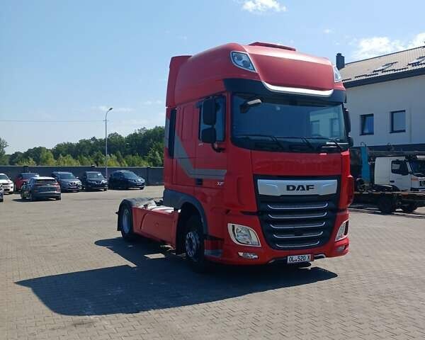 Червоний Даф XF 106, об'ємом двигуна 12.9 л та пробігом 773 тис. км за 28000 $, фото 1 на Automoto.ua