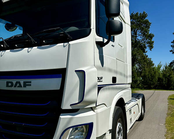 Даф XF 106, объемом двигателя 12.9 л и пробегом 831 тыс. км за 23600 $, фото 1 на Automoto.ua