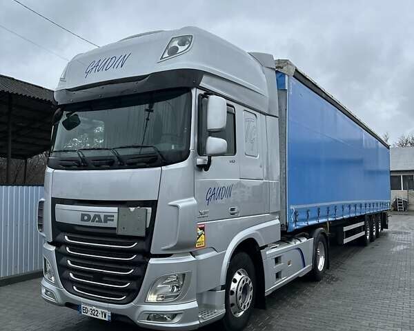 Серый Даф XF 106, объемом двигателя 12.9 л и пробегом 980 тыс. км за 24800 $, фото 1 на Automoto.ua