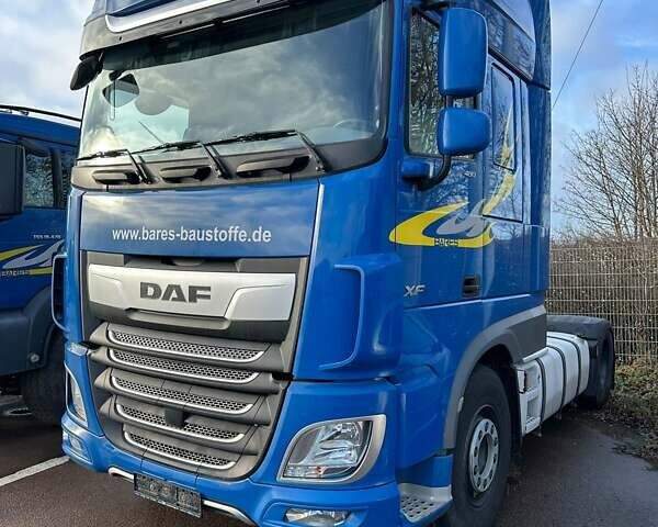 Синій Даф XF 106, об'ємом двигуна 12.9 л та пробігом 644 тис. км за 34183 $, фото 1 на Automoto.ua