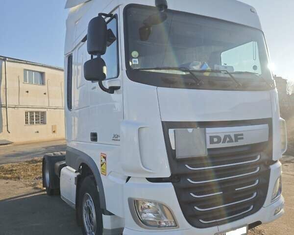 Белый Даф XF 460 FT, объемом двигателя 12.9 л и пробегом 721 тыс. км за 23900 $, фото 1 на Automoto.ua