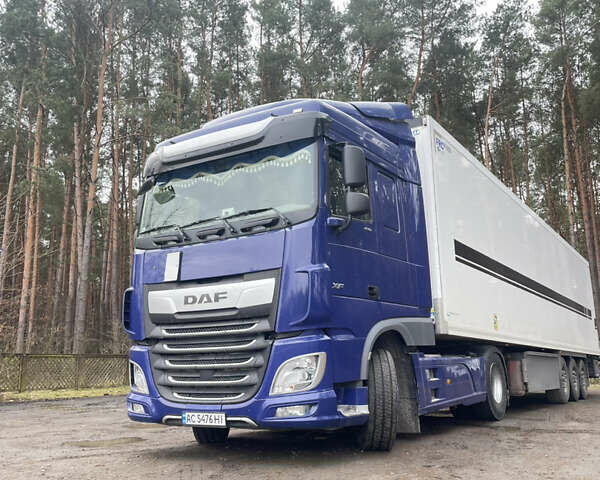 Синий Даф XF 480 FT, объемом двигателя 12.9 л и пробегом 550 тыс. км за 30000 $, фото 1 на Automoto.ua