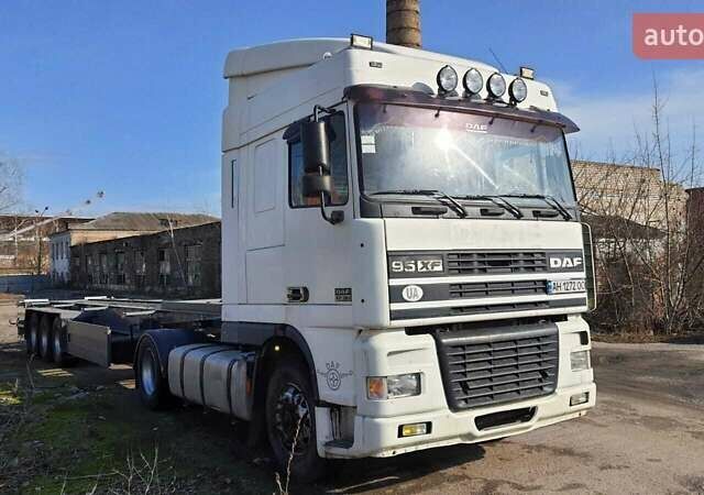 Белый Даф XF 95, объемом двигателя 12.58 л и пробегом 1 тыс. км за 11700 $, фото 1 на Automoto.ua