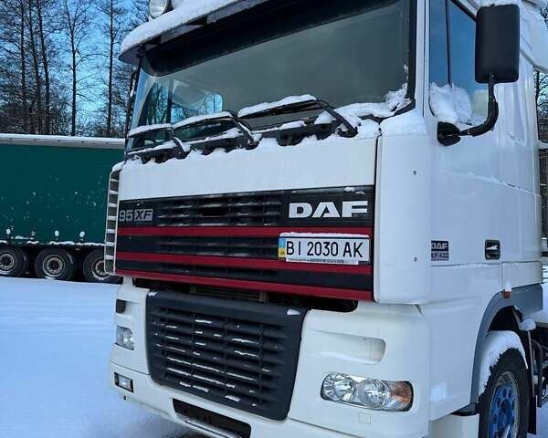 Белый Даф XF 95, объемом двигателя 12.6 л и пробегом 2 тыс. км за 6000 $, фото 1 на Automoto.ua