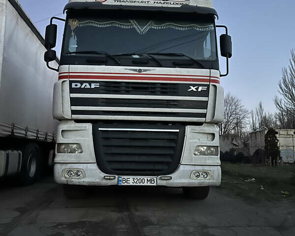 Белый Даф XF 95, объемом двигателя 12.58 л и пробегом 2 тыс. км за 8000 $, фото 1 на Automoto.ua