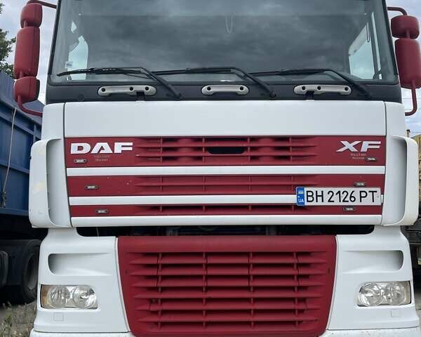Белый Даф XF 95, объемом двигателя 12.58 л и пробегом 2 тыс. км за 8000 $, фото 1 на Automoto.ua