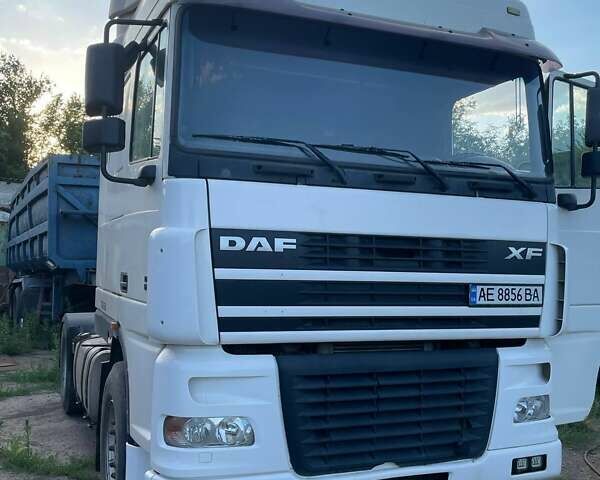 Білий Даф XF 95, об'ємом двигуна 12.8 л та пробігом 1 тис. км за 8300 $, фото 1 на Automoto.ua