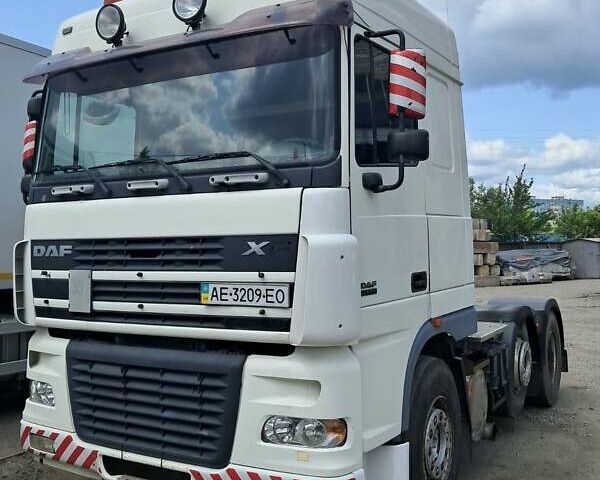Білий Даф XF 95, об'ємом двигуна 0 л та пробігом 865 тис. км за 12500 $, фото 1 на Automoto.ua