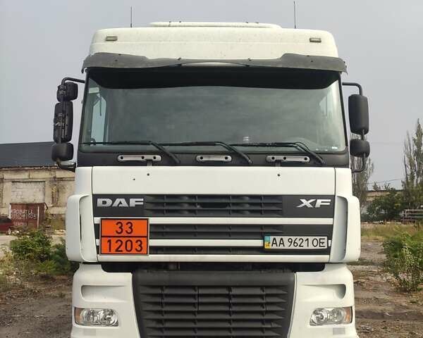 Білий Даф XF 95, об'ємом двигуна 11.6 л та пробігом 2 тис. км за 6900 $, фото 1 на Automoto.ua