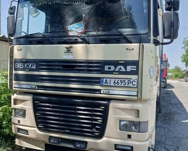 Бежевый Даф XF 95, объемом двигателя 0 л и пробегом 1 тыс. км за 6500 $, фото 1 на Automoto.ua