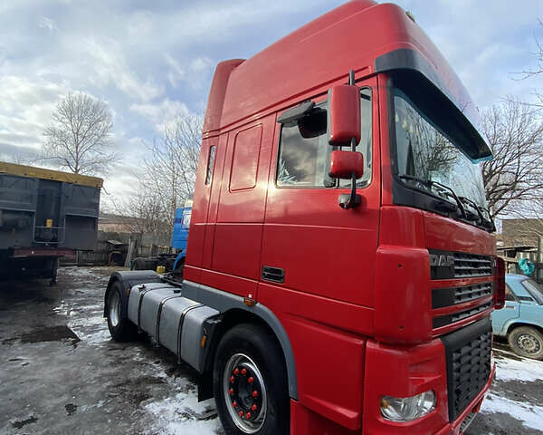 Красный Даф XF 95, объемом двигателя 12 л и пробегом 1 тыс. км за 11000 $, фото 1 на Automoto.ua