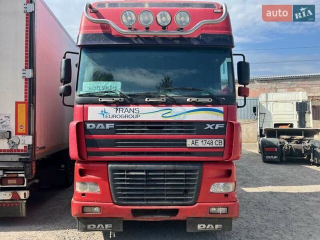 Червоний Даф XF 95, об'ємом двигуна 12.6 л та пробігом 2 тис. км за 7000 $, фото 1 на Automoto.ua