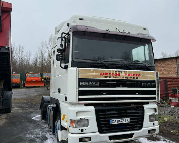 Даф XF 95, об'ємом двигуна 12.6 л та пробігом 800 тис. км за 3500 $, фото 1 на Automoto.ua