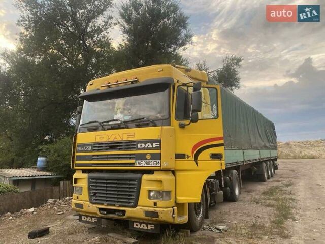 Желтый Даф XF 95, объемом двигателя 12.58 л и пробегом 900 тыс. км за 5000 $, фото 1 на Automoto.ua