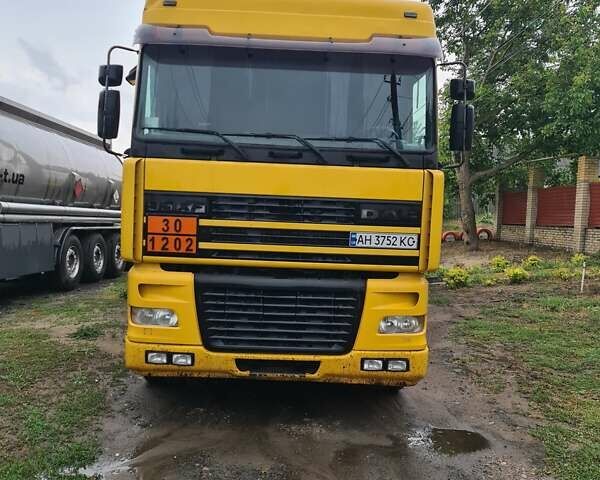 Жовтий Даф XF 95, об'ємом двигуна 12.58 л та пробігом 500 тис. км за 8000 $, фото 1 на Automoto.ua
