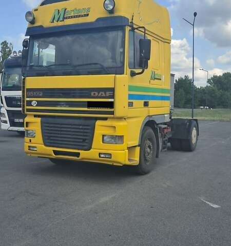 Даф XF 95 2000 у Дніпро (Дніпропетровську) на Automoto.ua Жовтий Даф XF 95, об'ємом двигуна 0 л та пробігом 1000 тис. км за 5000 $, фото 1 на Automoto.ua