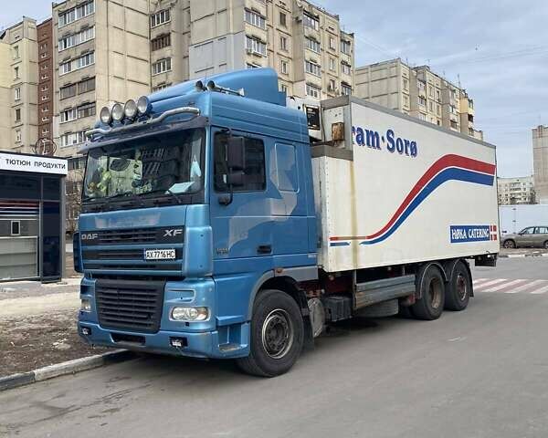 Синий Даф XF 95, объемом двигателя 12.58 л и пробегом 999 тыс. км за 12000 $, фото 1 на Automoto.ua