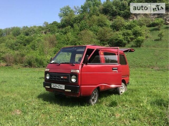 Червоний Дайхатсу Hijet, об'ємом двигуна 1 л та пробігом 300 тис. км за 1500 $, фото 1 на Automoto.ua