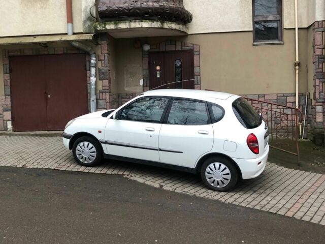 Білий Дайхатсу Sirion, об'ємом двигуна 1 л та пробігом 166 тис. км за 3300 $, фото 1 на Automoto.ua