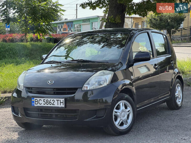 Черный Дайхатсу Сирион, объемом двигателя 1 л и пробегом 116 тыс. км за 3700 $, фото 1 на Automoto.ua