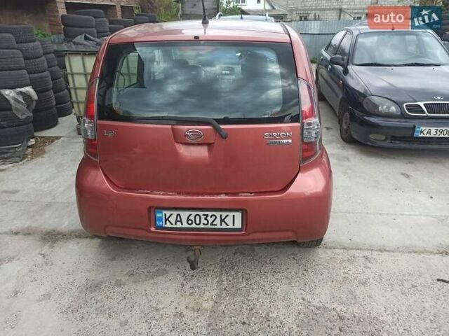 Червоний Дайхатсу Sirion, об'ємом двигуна 1.3 л та пробігом 221 тис. км за 3690 $, фото 1 на Automoto.ua