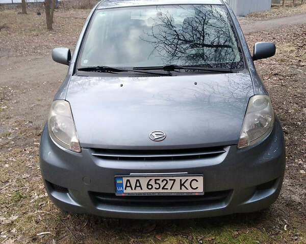 Сірий Дайхатсу Sirion, об'ємом двигуна 1.3 л та пробігом 227 тис. км за 5500 $, фото 1 на Automoto.ua