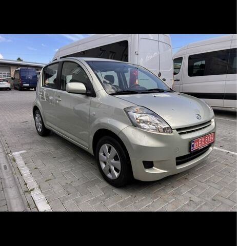 Серый Дайхатсу Сирион, объемом двигателя 1 л и пробегом 212 тыс. км за 4150 $, фото 1 на Automoto.ua