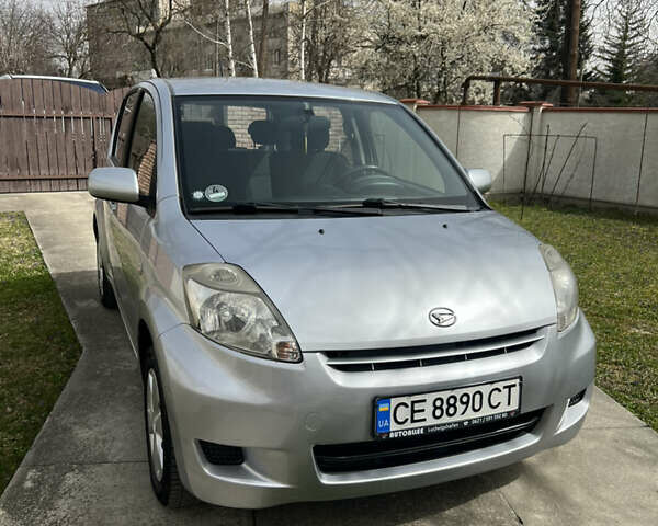 Сірий Дайхатсу Sirion, об'ємом двигуна 1 л та пробігом 170 тис. км за 4350 $, фото 1 на Automoto.ua