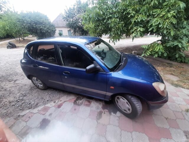 Дайхатсу Сирион 1999 в Николаеве на Automoto.ua Синий Дайхатсу Сирион, объемом двигателя 1 л и пробегом 280 тыс. км за 1690 $, фото 1 на Automoto.ua