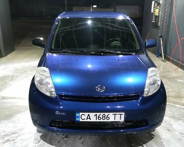 Синий Дайхатсу Сирион, объемом двигателя 1 л и пробегом 264 тыс. км за 3500 $, фото 1 на Automoto.ua