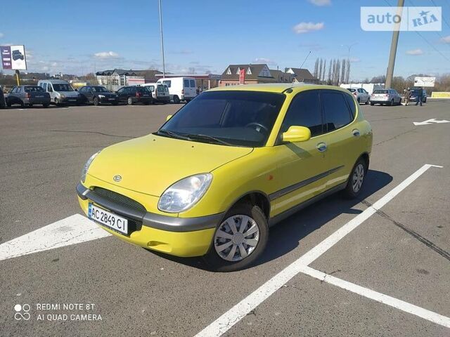 Помаранчевий Дайхатсу Sirion, об'ємом двигуна 1 л та пробігом 190 тис. км за 2850 $, фото 1 на Automoto.ua