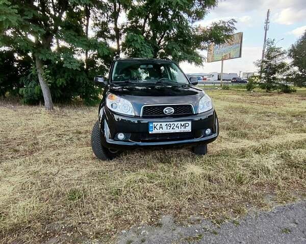 Чорний Дайхатсу Terios, об'ємом двигуна 1.5 л та пробігом 235 тис. км за 6800 $, фото 1 на Automoto.ua