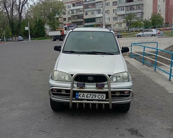 Сірий Дайхатсу Terios, об'ємом двигуна 1.3 л та пробігом 205 тис. км за 4900 $, фото 1 на Automoto.ua