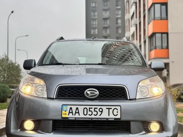 Серый Дайхатсу Териос, объемом двигателя 1.5 л и пробегом 139 тыс. км за 7999 $, фото 1 на Automoto.ua