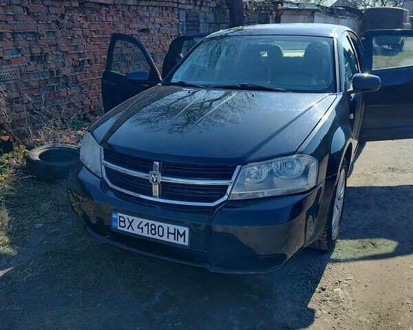 Черный Додж Авенджер, объемом двигателя 2 л и пробегом 258 тыс. км за 5758 $, фото 1 на Automoto.ua