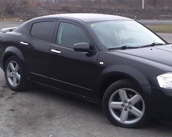 Черный Додж Авенджер, объемом двигателя 2.4 л и пробегом 300 тыс. км за 5500 $, фото 1 на Automoto.ua