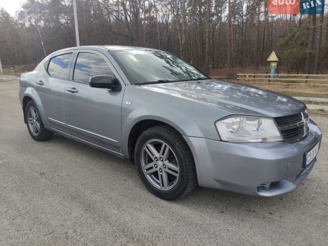 Серый Додж Авенджер, объемом двигателя 2 л и пробегом 182 тыс. км за 4800 $, фото 1 на Automoto.ua