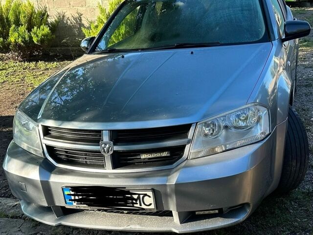 Серый Додж Авенджер, объемом двигателя 2 л и пробегом 280 тыс. км за 5500 $, фото 1 на Automoto.ua