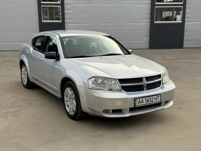 Сірий Додж Avenger, об'ємом двигуна 2 л та пробігом 180 тис. км за 4500 $, фото 1 на Automoto.ua