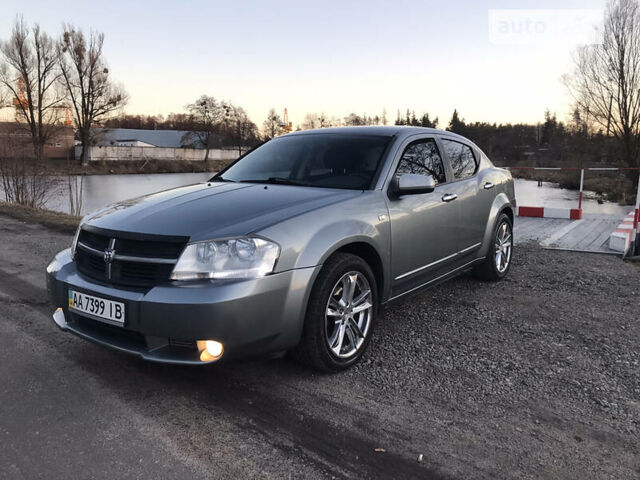 Сірий Додж Avenger, об'ємом двигуна 2 л та пробігом 180 тис. км за 6300 $, фото 1 на Automoto.ua