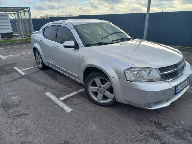 Сірий Додж Avenger, об'ємом двигуна 2.4 л та пробігом 300 тис. км за 6200 $, фото 1 на Automoto.ua