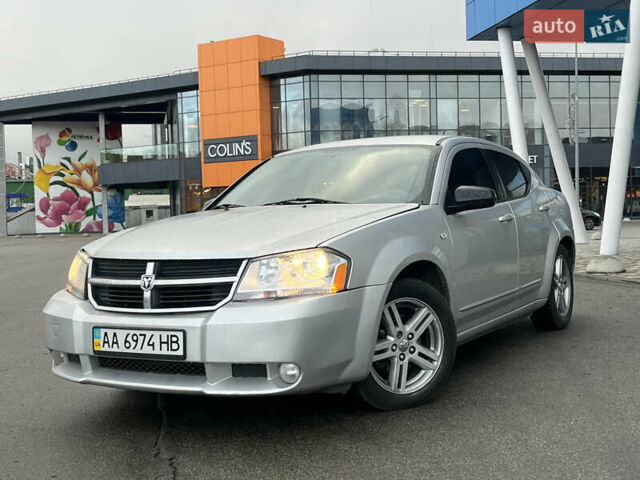 Серый Додж Авенджер, объемом двигателя 2.4 л и пробегом 208 тыс. км за 4550 $, фото 1 на Automoto.ua