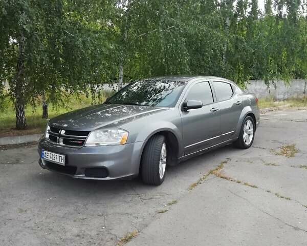 Серый Додж Авенджер, объемом двигателя 2.4 л и пробегом 133 тыс. км за 9000 $, фото 1 на Automoto.ua