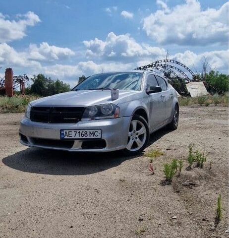 Сірий Додж Avenger, об'ємом двигуна 2.4 л та пробігом 157 тис. км за 5500 $, фото 1 на Automoto.ua