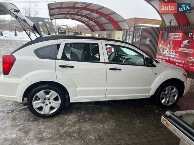 Білий Додж Caliber, об'ємом двигуна 2 л та пробігом 360 тис. км за 5100 $, фото 1 на Automoto.ua
