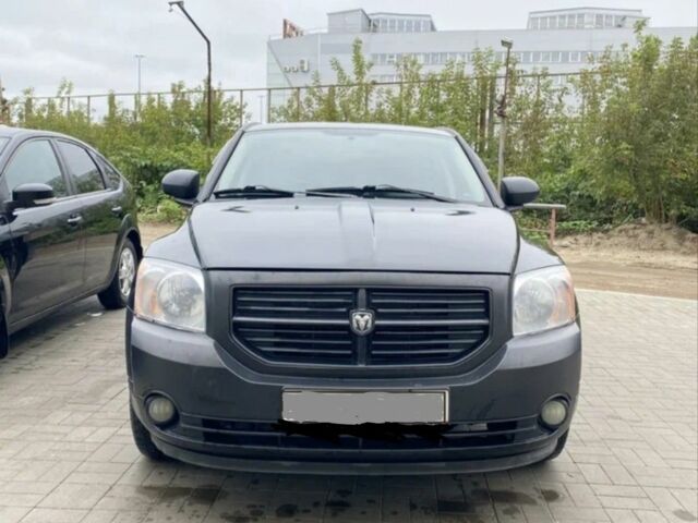 Черный Додж Калибер, объемом двигателя 2 л и пробегом 320 тыс. км за 2200 $, фото 1 на Automoto.ua