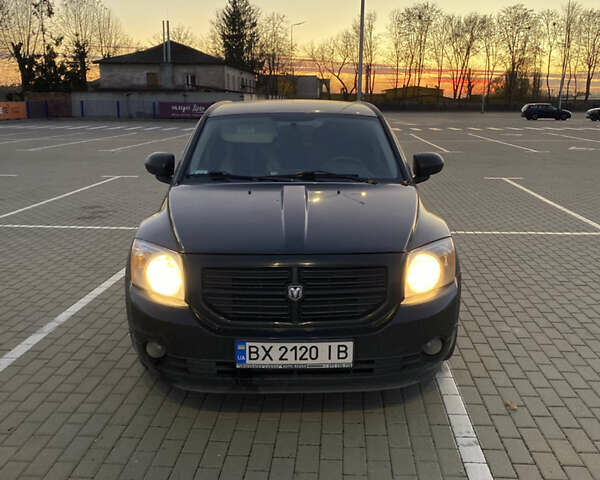 Черный Додж Калибер, объемом двигателя 1.97 л и пробегом 340 тыс. км за 4700 $, фото 1 на Automoto.ua